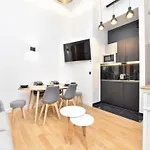 아파트 Charming - 2br 7p - Arc De Triomphe 파리
