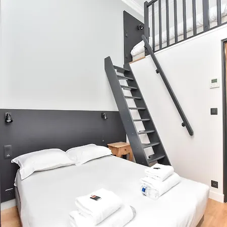 Charming - 2br 7p - Arc De Triomphe